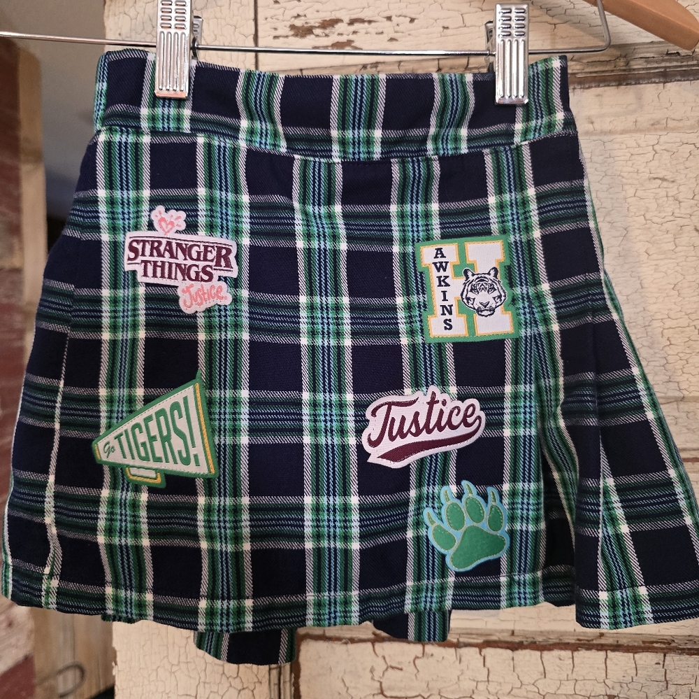 Justice girls Stranger Things School girl skirt shorts Hawkins High sz. 5/6 EUC!